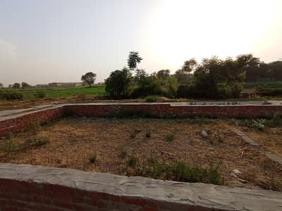 1.5 Marla Commercial Plot Available For Sale Near Service Morh Grand Trunk Road Gujrat