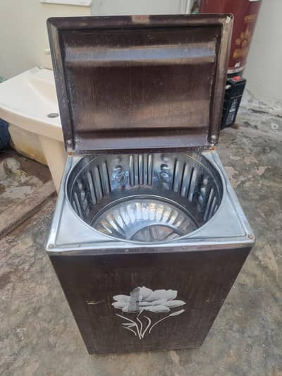 Pak Asia washing machine available for sale used condition