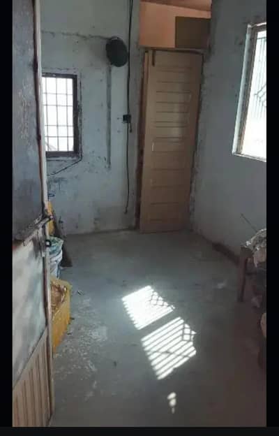 Corner Flat for sale exchange posible any vehicles