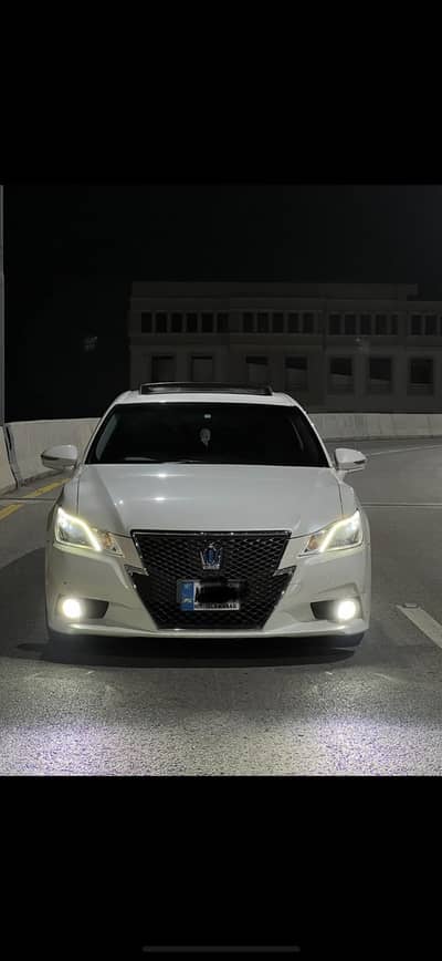 Toyota Crown Athlete 2013