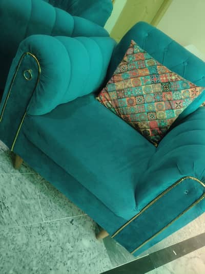 5 Seater Sofa Only 6 month used. . .