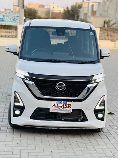 Nissan Roox Peral white Urgent sale