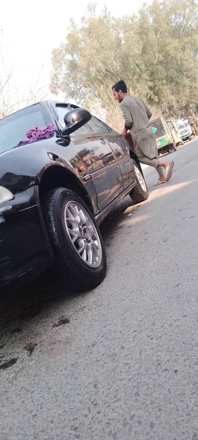 Honda civic Dolphen 95 model lush condition better then coure cultus