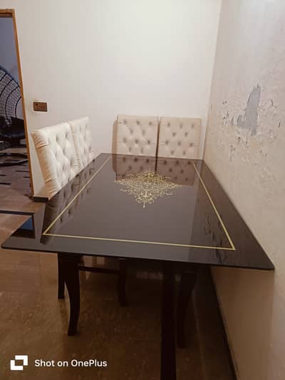 Dining table with Chairs