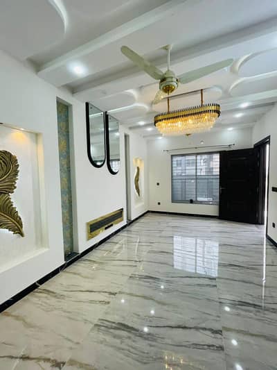 LDA Avenue 10 Marla Ultra Modern House For Sale