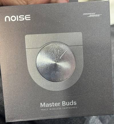 Noise Master Buds Tuned with Sound by Bose