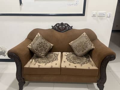 2 seater sofa in good condition for sale