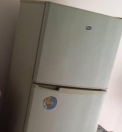 PEL Fridge (Double-Door) - Large Size (1st Owner Used)