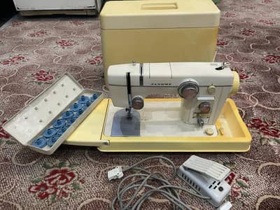 Janome Sewing Machine – Model 802 Heavy Duty | Excellent Condition