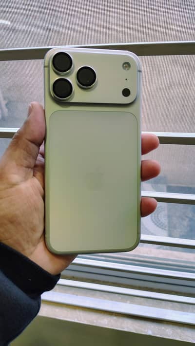 iPhone 17 Pro Max Factory