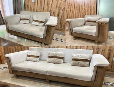 6 Seater  Sofa And Table