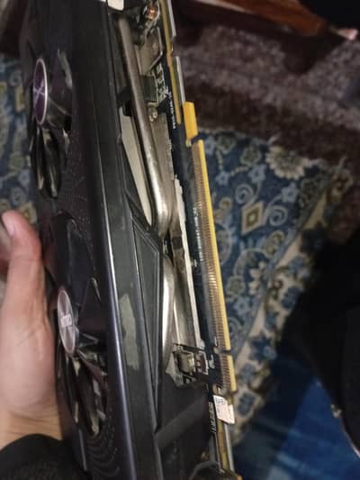 RX 580 8GB (Artifact issue on display)