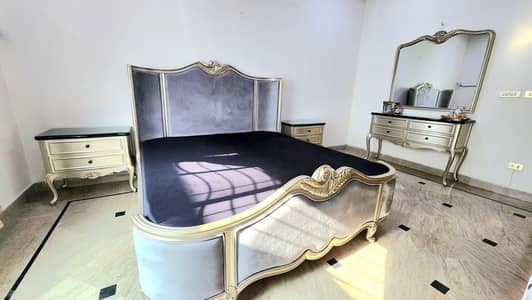 Classic King Bed Set With matress