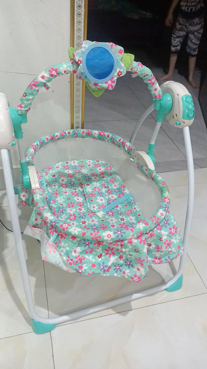 Imported swing bed 0