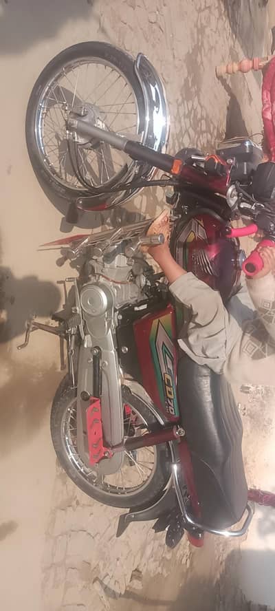 Honda cd 70 2023