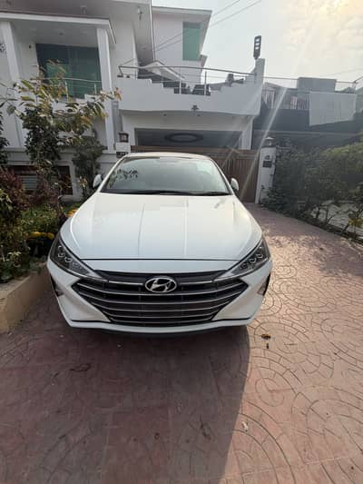 Hyundai Elantra GLS 2022