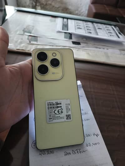 infinix hot 40  up for sale