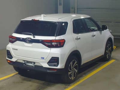 Toyata Raise White brand new, Japan Imported. (1st hand)