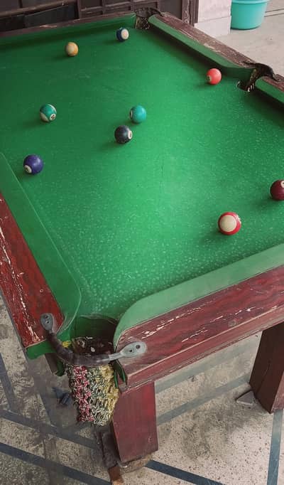 snooker table