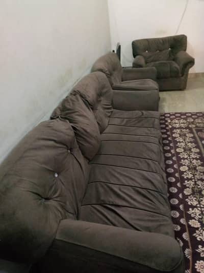 sofa set 7 Seater Urgent Sell