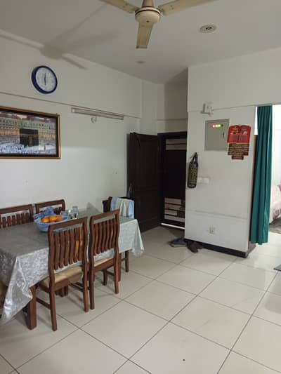 3 BED-DD FLAT (GROUND FLOOR) AVAILABLE FOR SALE IN KINGS COTTAGES, BOUNDARY WALL PROJECT, BLOCK-7 GULISTAN-E-JAUHAR KARACHI