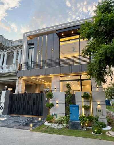 5 MARLA DESIGNER HOUSE AVAILABLE FOR RENT IN DHA PHASE 9 TOWN