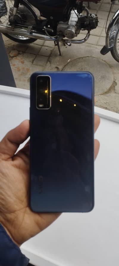 vivo y20s 4+1/128