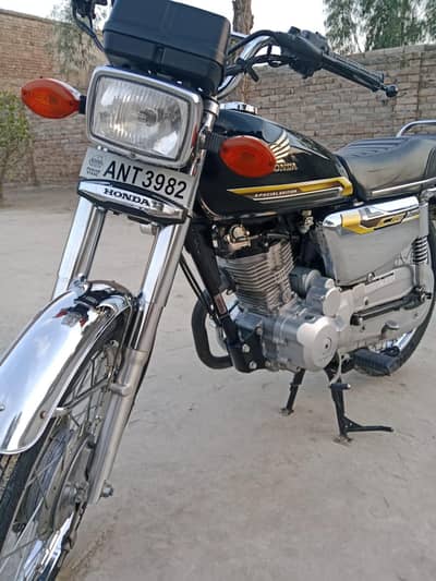 Honda CG125 Silver