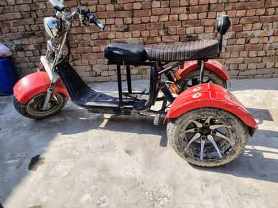 3 wheel scooty