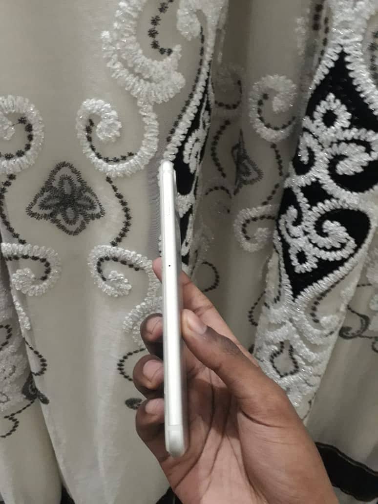 iphone 7 plus pta approved 3