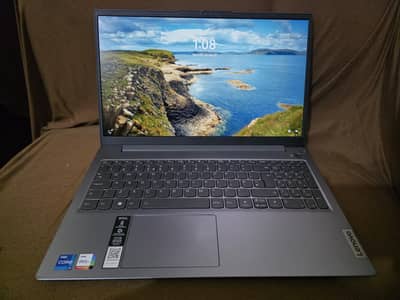 Lenovo IdeaPad Slim 3 i7 13th Gen | 16GB RAM | 512GB SSD | Almost New