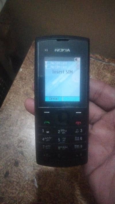 Nokia X1-01 box pack