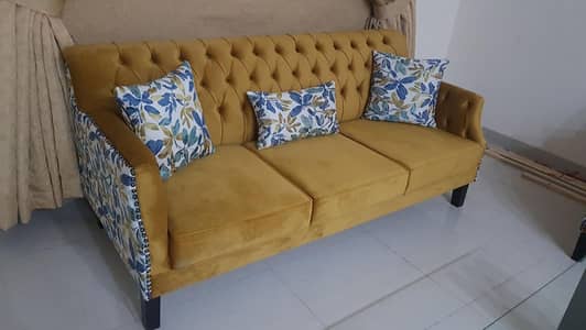 3-2-1 Velvet Sofa Set with Digital Fabric & Glass Top Center Table