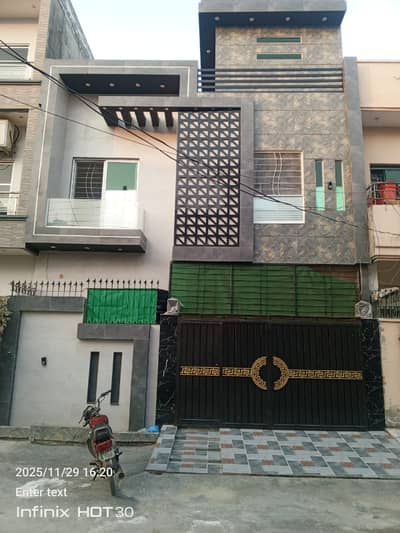 HOT LOCATED 5 MARLA BRAND NEW HOUSE