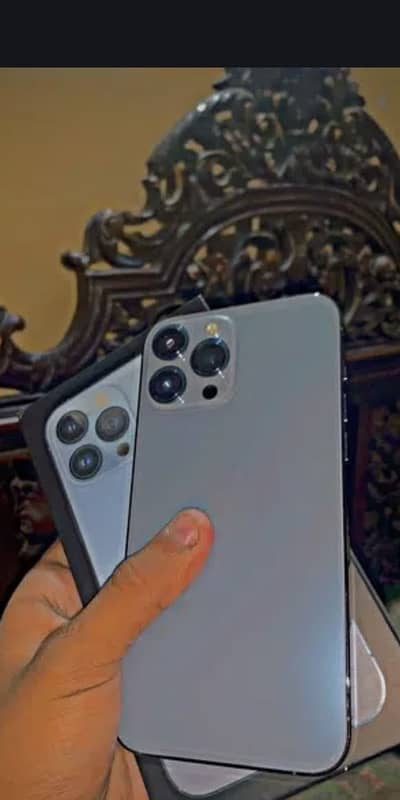 Iphone 13 pro max with box