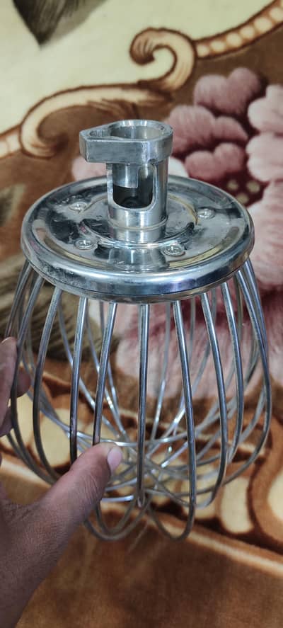 cream beater and biscuit beater