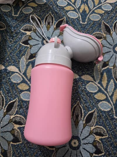 urine collecting bottle