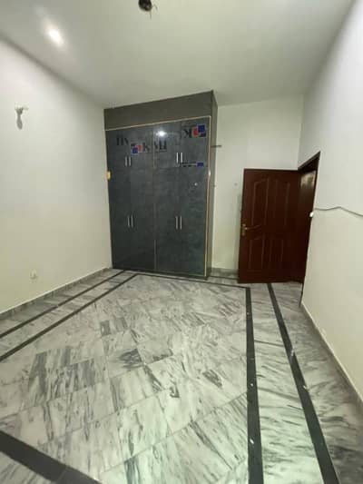 1 kanal house available for rent office & family