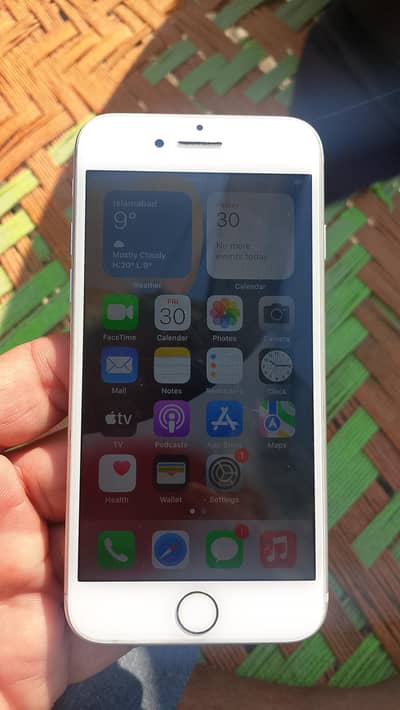 i7 phone for sale good condition 18k