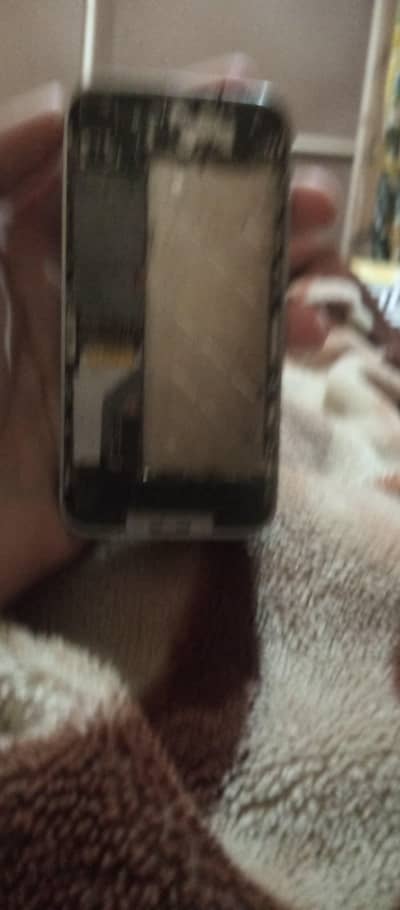 iphone 4 all working just bettery missing