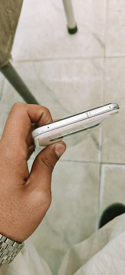 lg v 60 thinq in good condition all ok