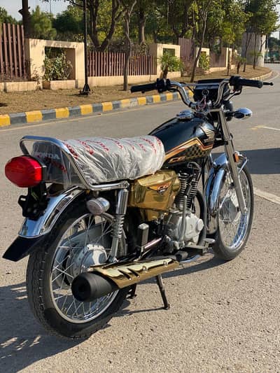 Honda CG 125 special gold edition