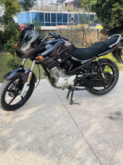 Yamaha Ybr 125 Japanese model. half self start. Urgently for sale