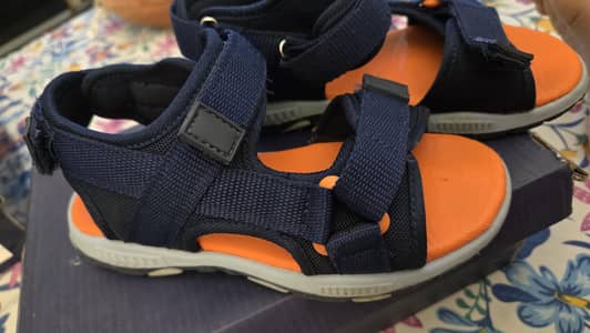 sneakers and sandals in very good condition no defects.