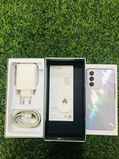 Vivo V27e 8/256 Official PTA Approved Contact : 03013240335