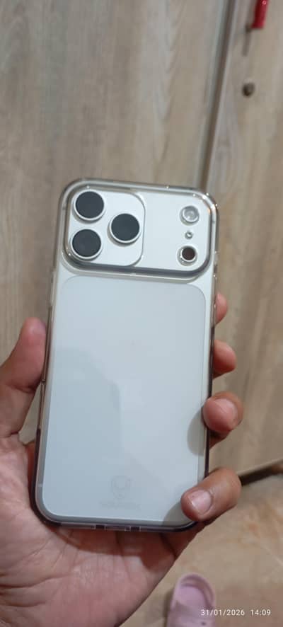 just box open iPhone 17 pro max