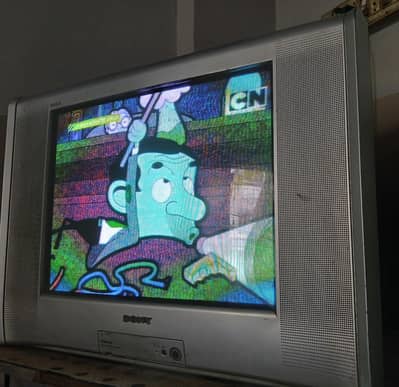 URGENT SALE Sony 21-Inch TV – Working | Remote Included