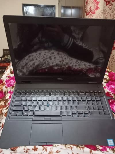 Laptop dell 5590