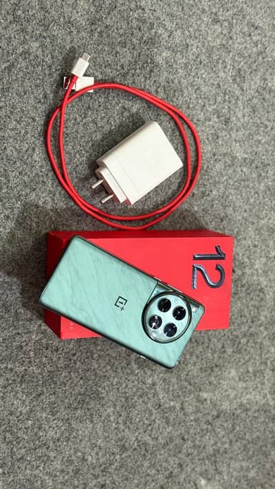 price reduced. one plus 12.16gb. 512gb