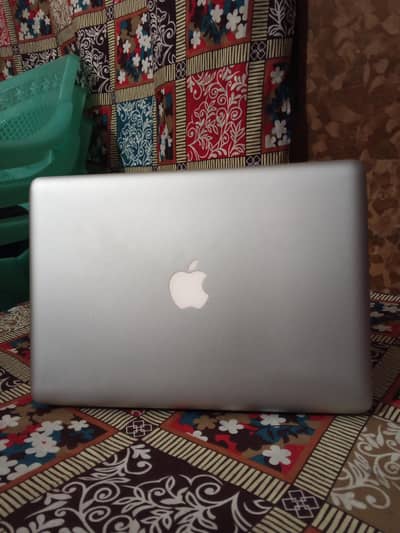 Apple Mac book pro